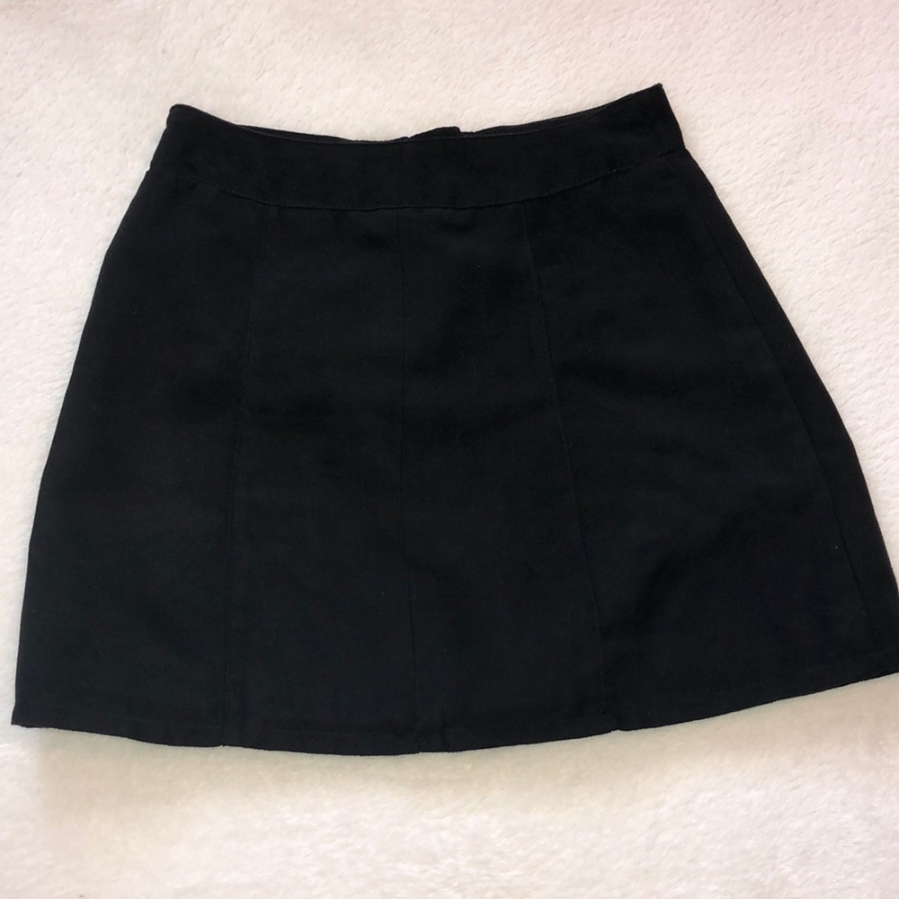 H&M black skirt!🖤